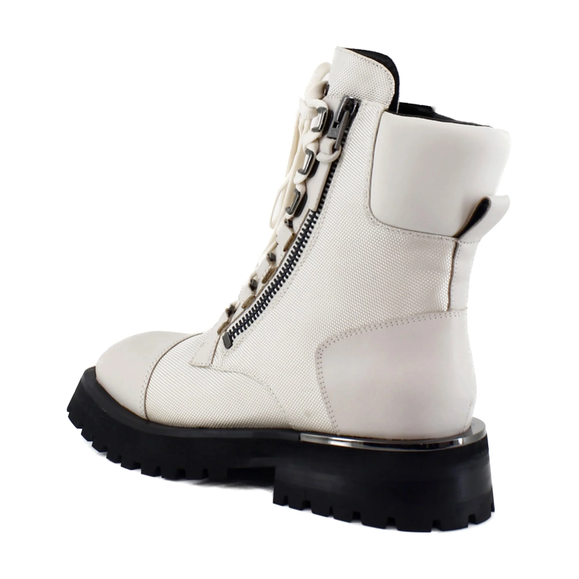 DKNY River - Image 20