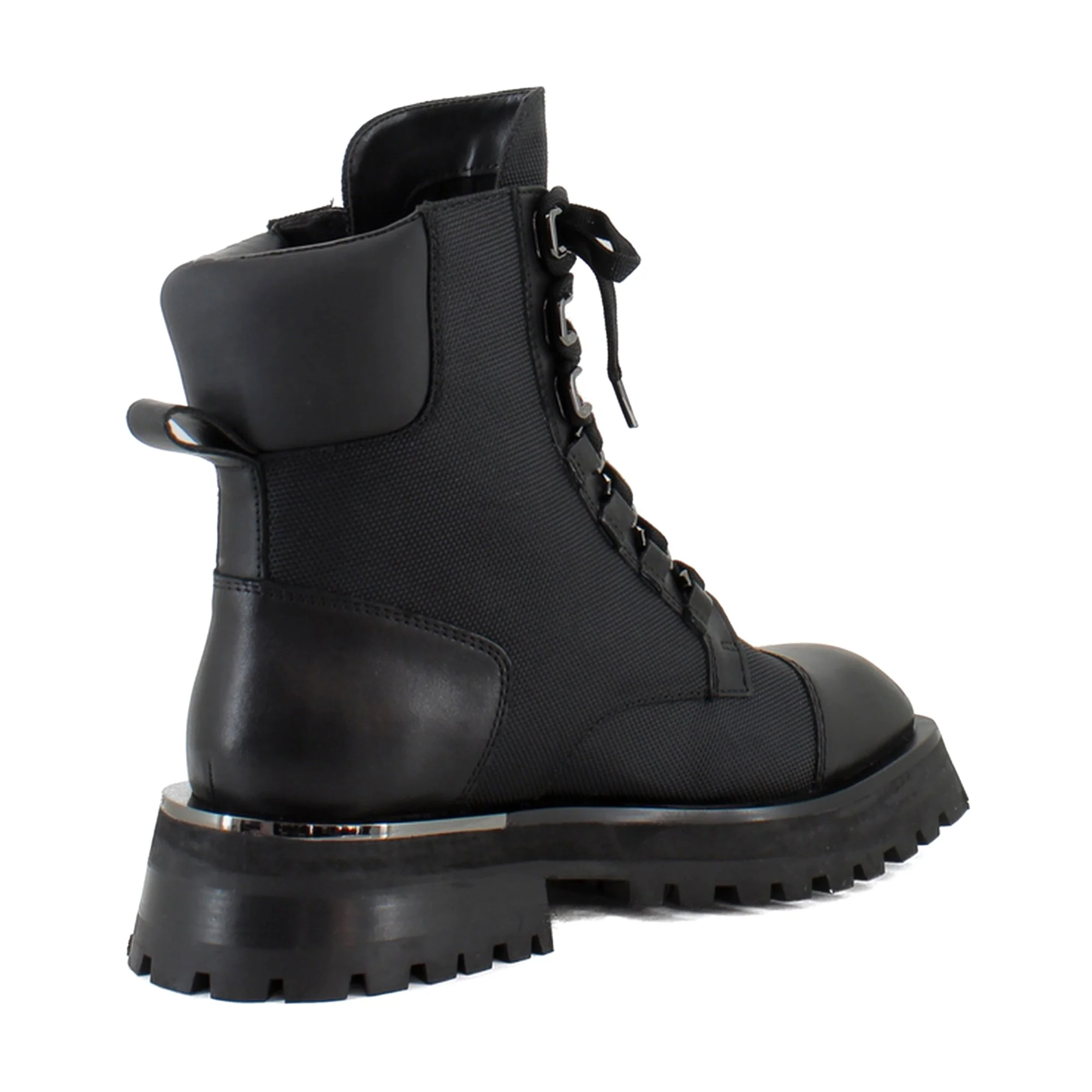 DKNY River - Image 21